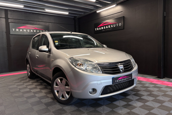 DACIA SANDERO