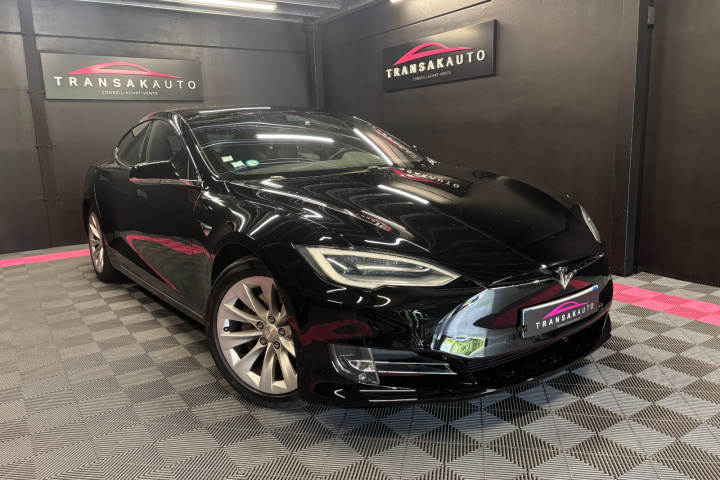 Tesla  Model S 