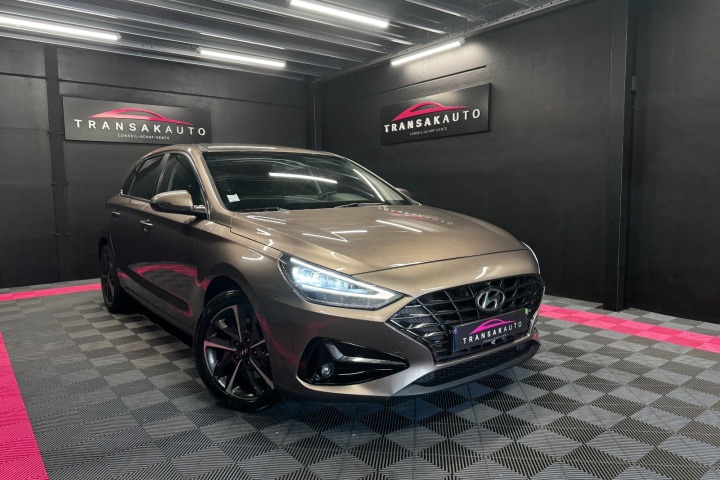 HYUNDAI i30